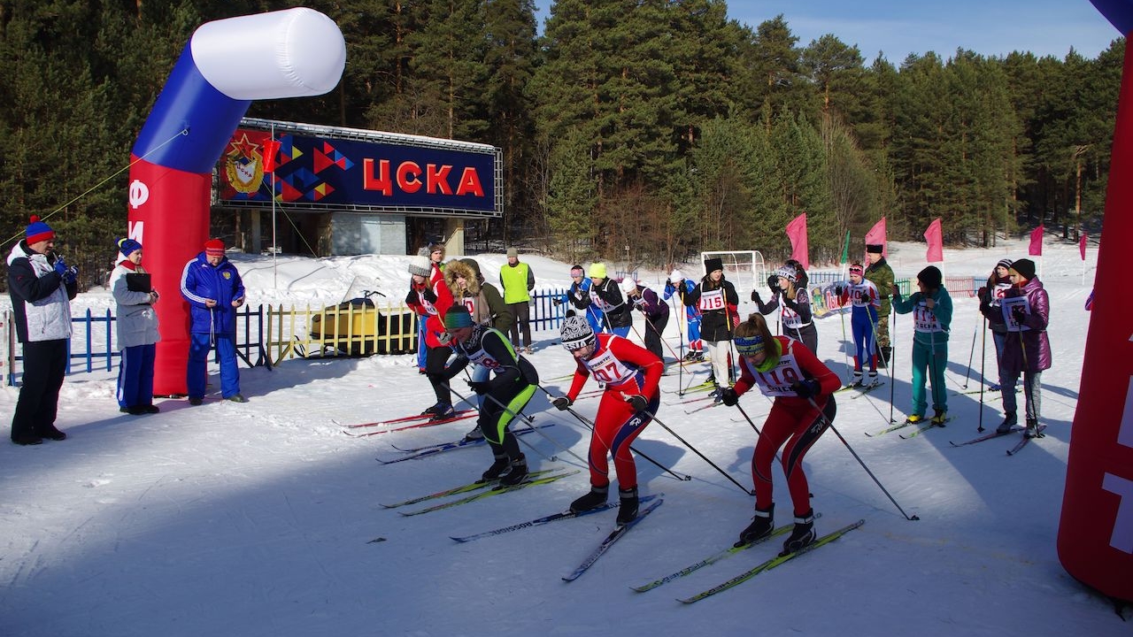 В Екатеринбурге прошла I Спартакиада «Юнармии» по лыжным гонкам