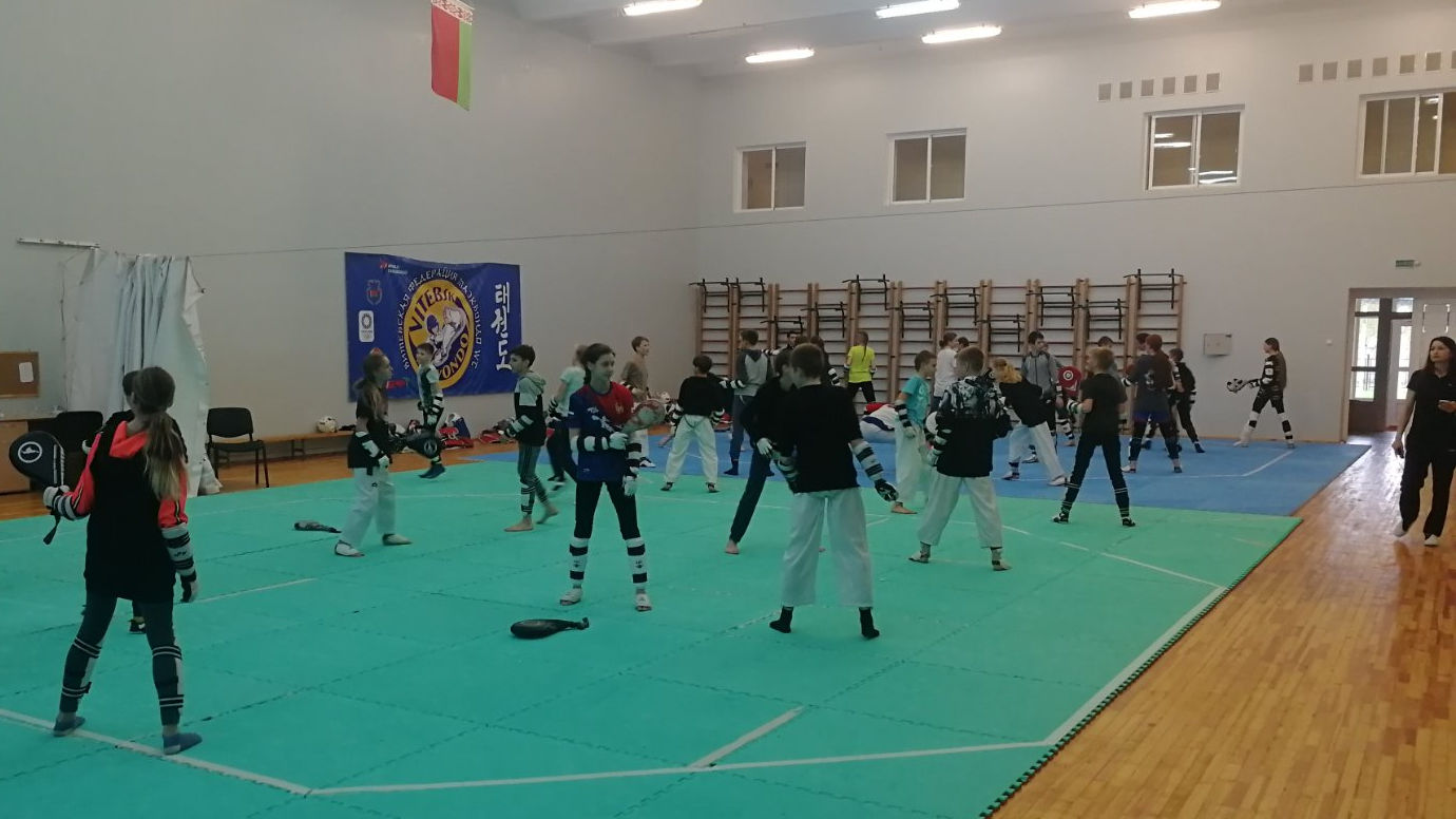 Смоленские армейские тхэквондисты проводят тренировочные сборы в Республике Беларусь