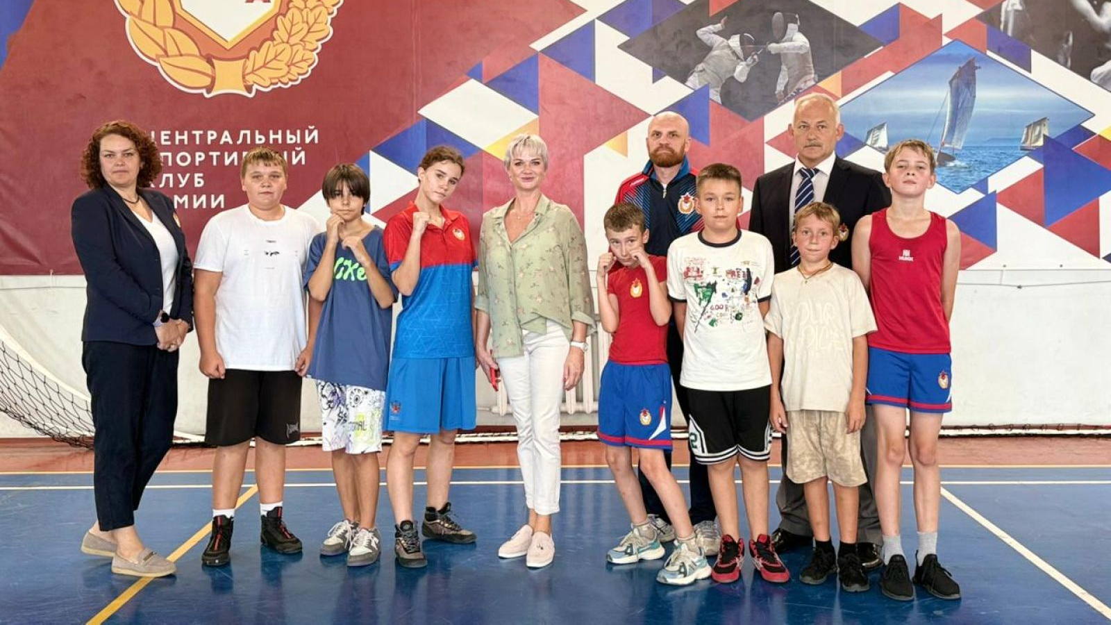 Первый заместитель начальника ЦСКА Светлана Хоркина посетила спортцентр Хабаровского филиала ЦСКА