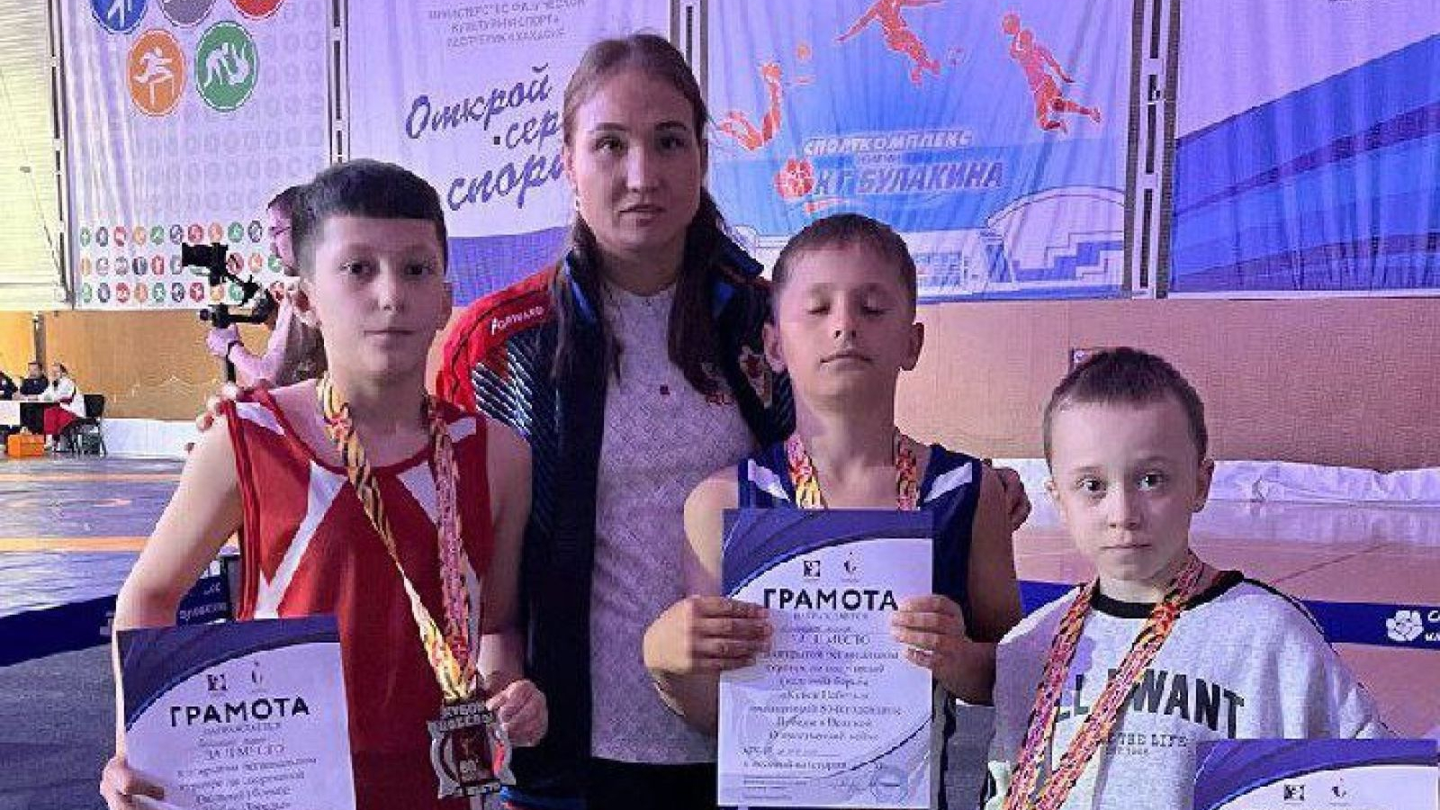 Борцы спортивной школы «ЦСКА-Хакасия» завоевали серебро и бронзу открытого регионального турнира
