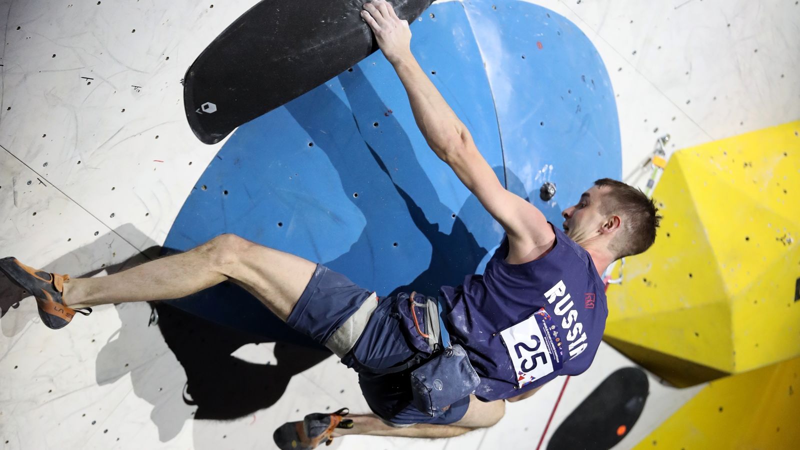 Армейские спортсмены завоевали «серебро» и «бронзу» в трудности на первом чемпионате мира CISM по скалолазанию