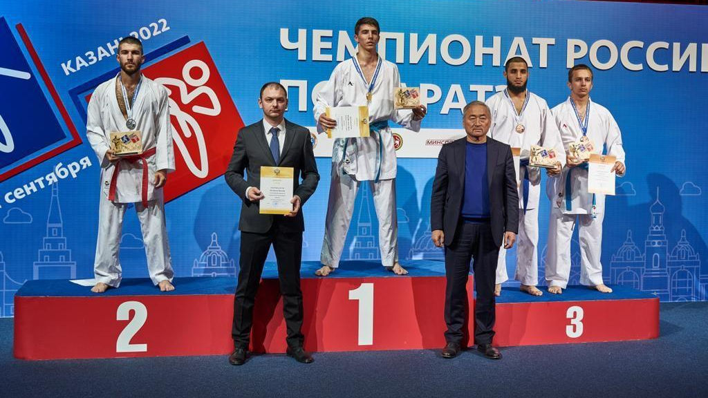 Рядовой спортивной роты ЦСКА г. Самара Эрнест Шарафутдинов стал победителем чемпионата России по каратэ