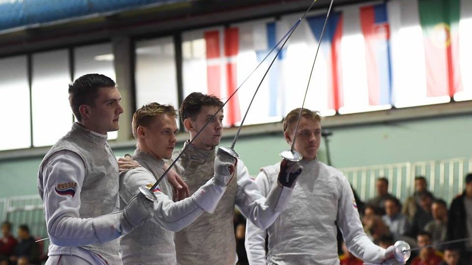 Армейские рапиристы Антон и Кирилл Бородачевы (ЦСКА/Самара) в составе российской сборной повторили сочинский триумф в Италии