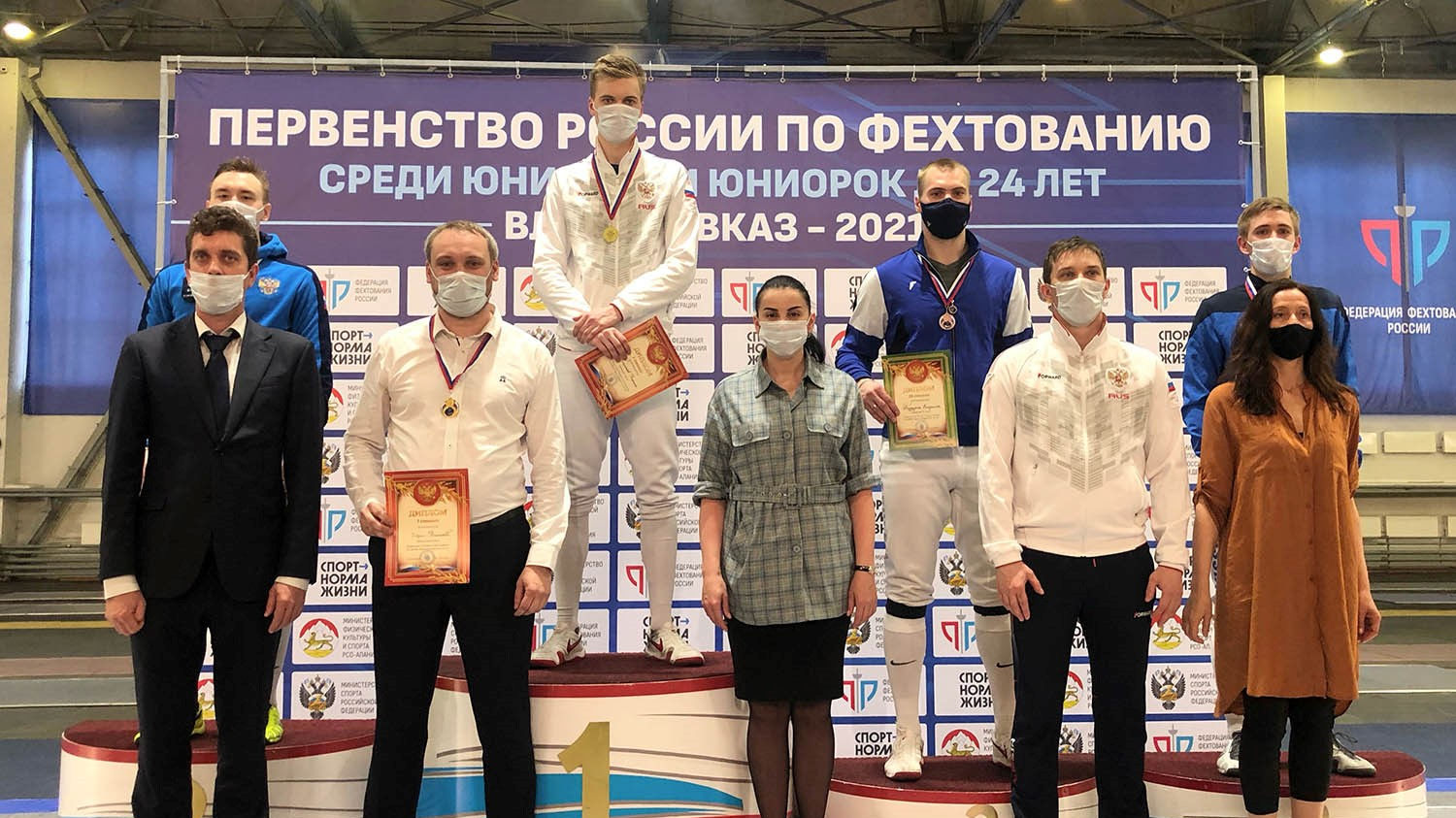 10 наград завоевали армейские спортсмены на Первенстве России по фехтованию