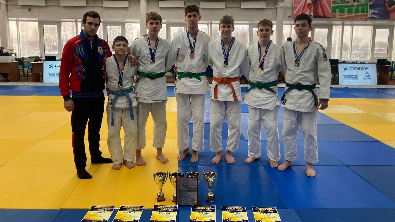 Ещё две медали в копилку армейского Клуба принесли воспитанники спортшколы «ЦСКА-Хакасия» самарского филиала ЦСКА на краевых соревнованиях по дзюдо