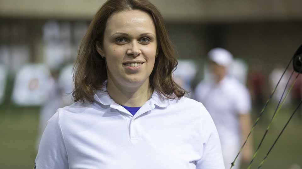 Армейская лучница Альбина Логинова лидирует на Кубке ЦСКА