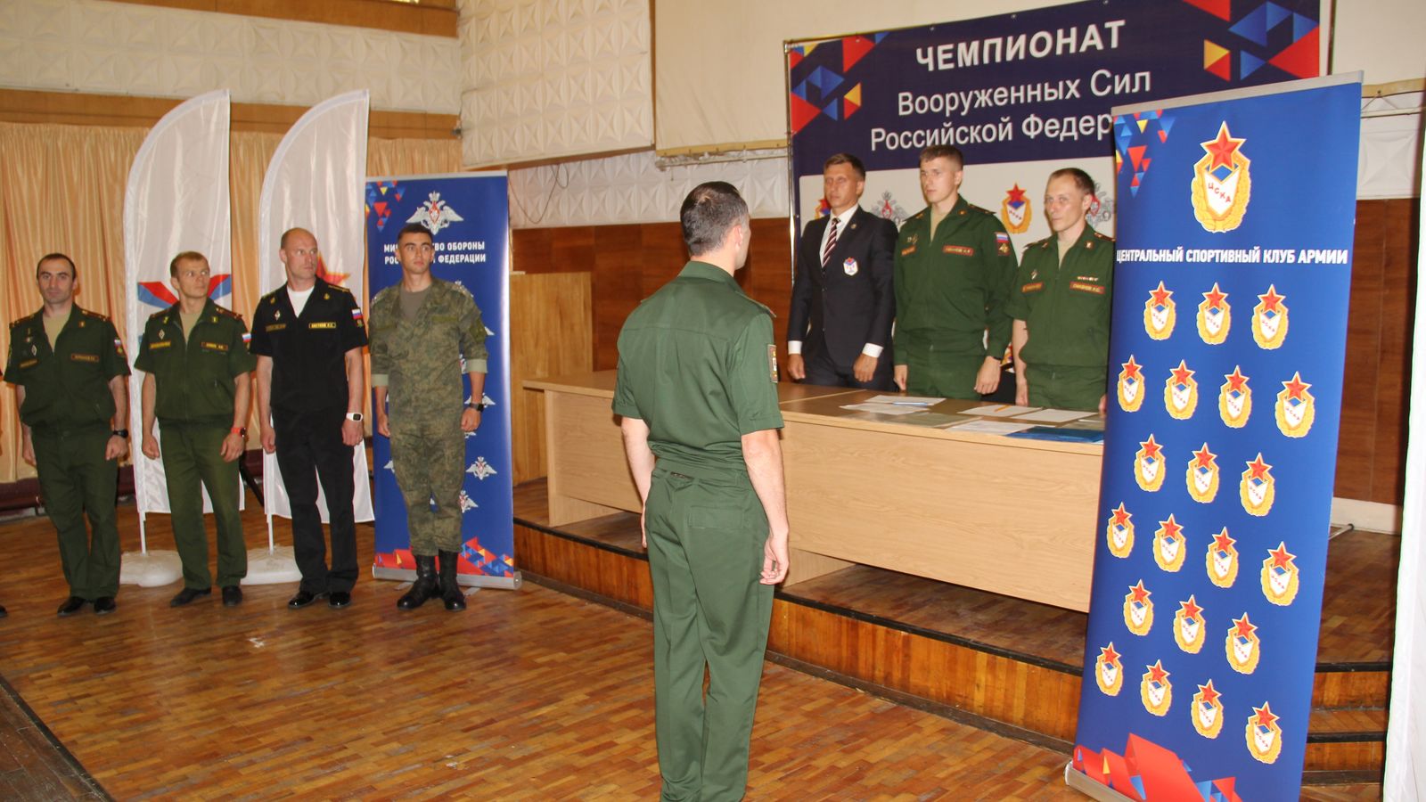 В Санкт-Петербурге стартовал чемпионат Вооруженных Сил Российской Федерации по офицерскому летнему четырехборью