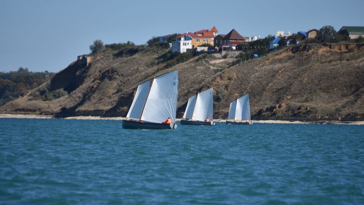 Курсанты ЧВВМУ им. П.С. Нахимова – победители Чемпионата ВС РФ по гребно-парусному двоеборью
