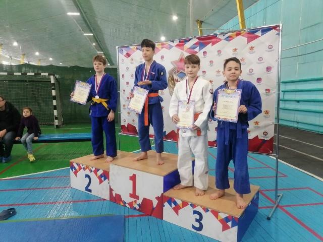 На открытом первенстве армейской спортшколы, посвященном Дню рождения ЦСКА, читинские дзюдоисты завоевали серебро и бронзу 