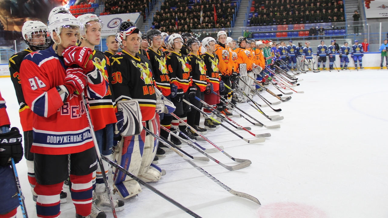 Во Дворце «Хоккейный» ЦСКА/СПб определились лидеры Западной любительской хоккейной лиги военнослужащих