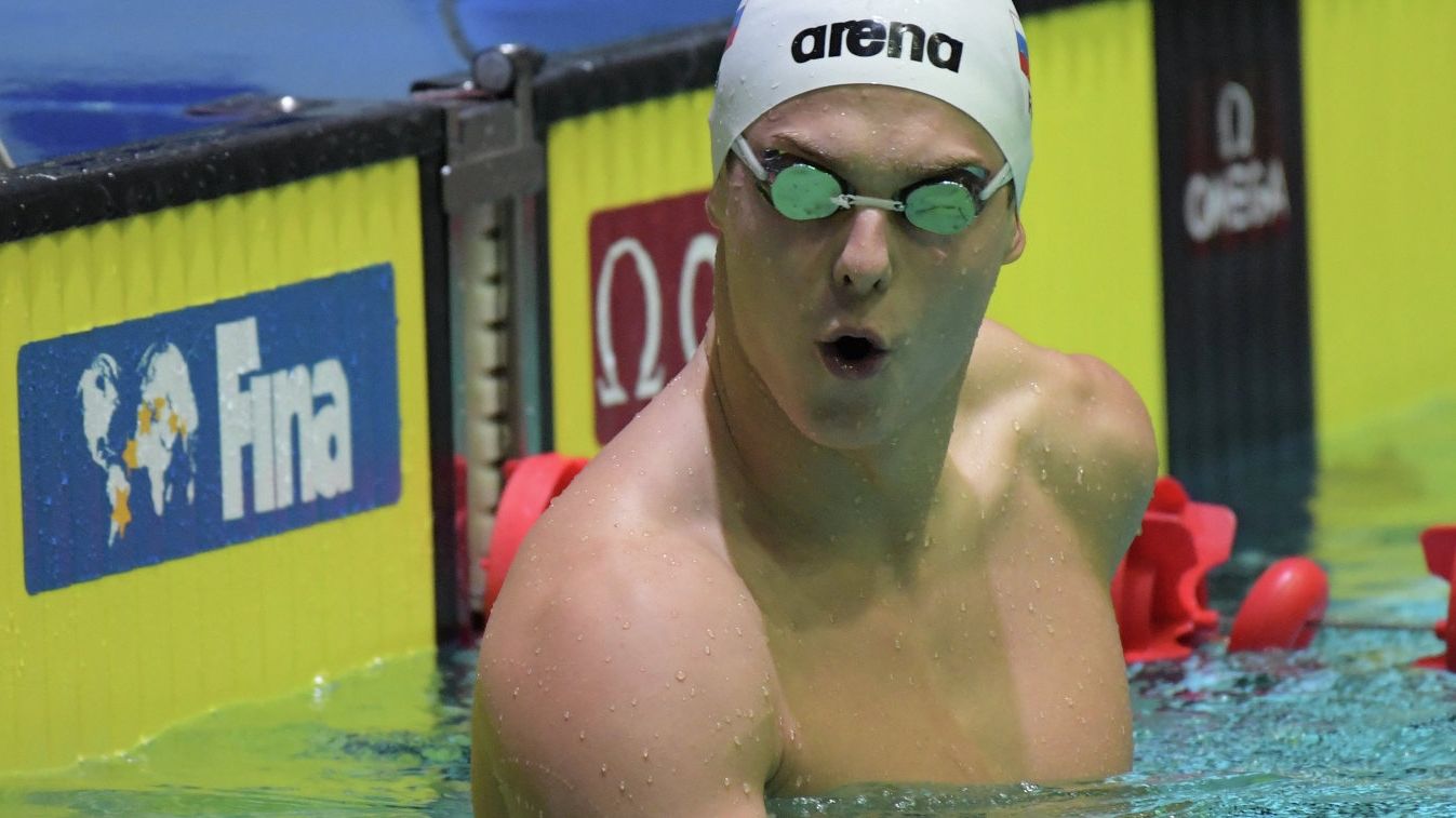 Армейские пловцы завоевали три золотые медали в первый день VII этапа Кубка мира-2016