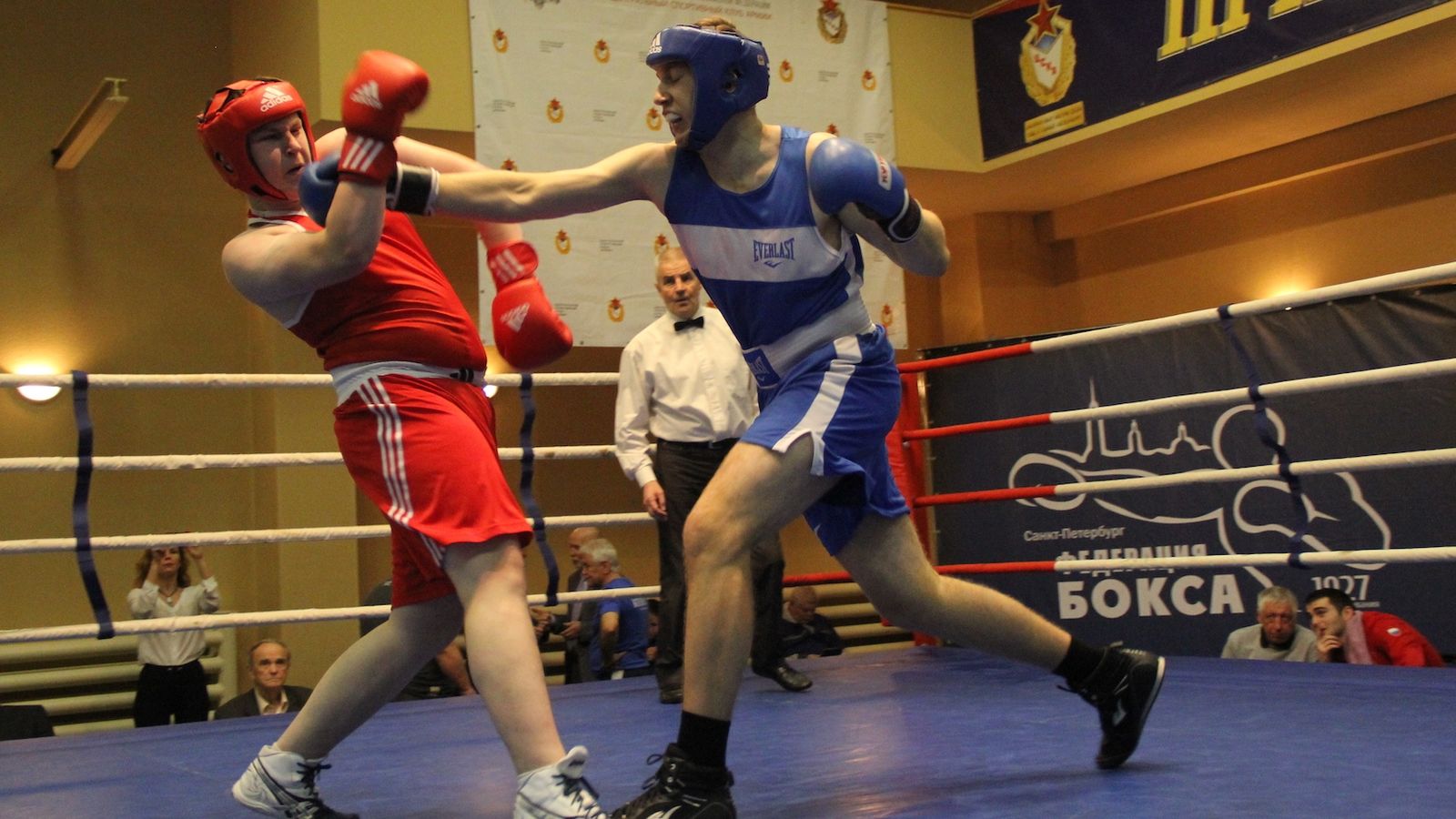 Боксеры ЦСКА/СПб завоевали шесть золотых медалей на юниорском турнире памяти Леонида Пивоварова