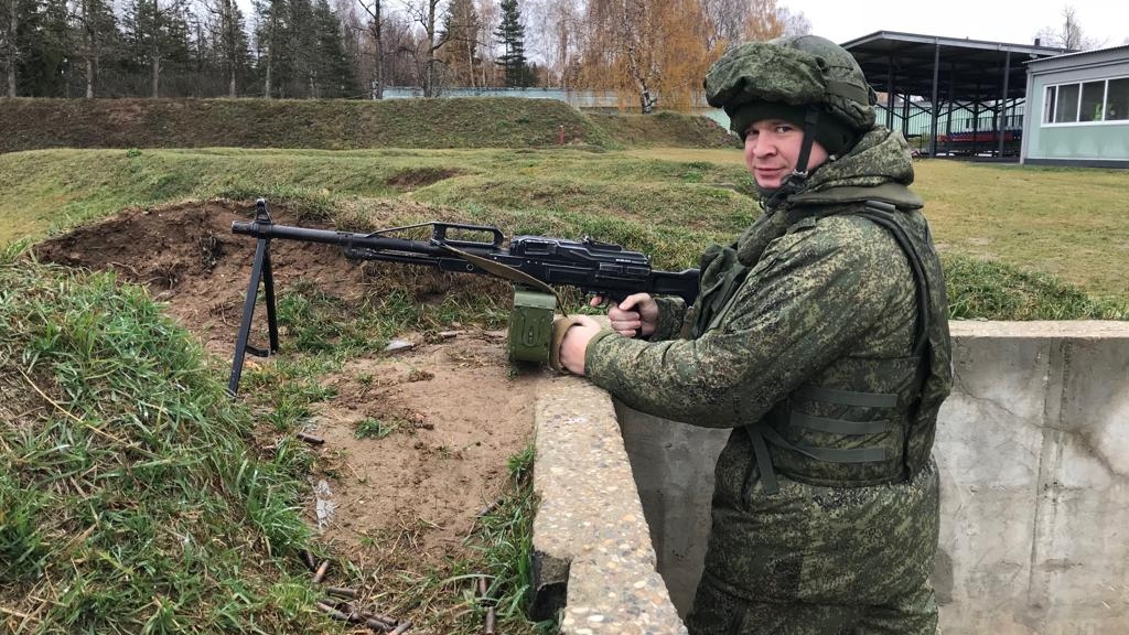 На учебно-методическом сборе офицеры ЦСКА прошли огневую подготовку