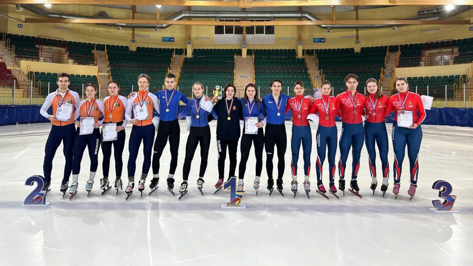 10 МЕДАЛЕЙ ЗАВОЕВАЛИ СПОРТСМЕНЫ ЦСКА НЕ ЭТАПЕ КУБКА РОССИИ ПО ШОРТ-ТРЕКУ