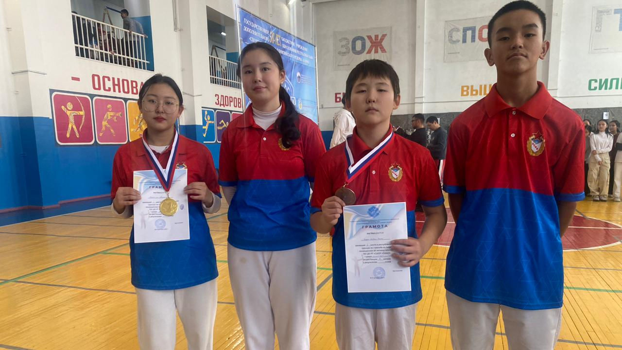 Воспитанники спортшколы «ЦСКА-Тыва» самарского филиала ЦСКА заняли 1 и 3 место на Республиканском турнире по стрельбе из лука среди юношей и девушек