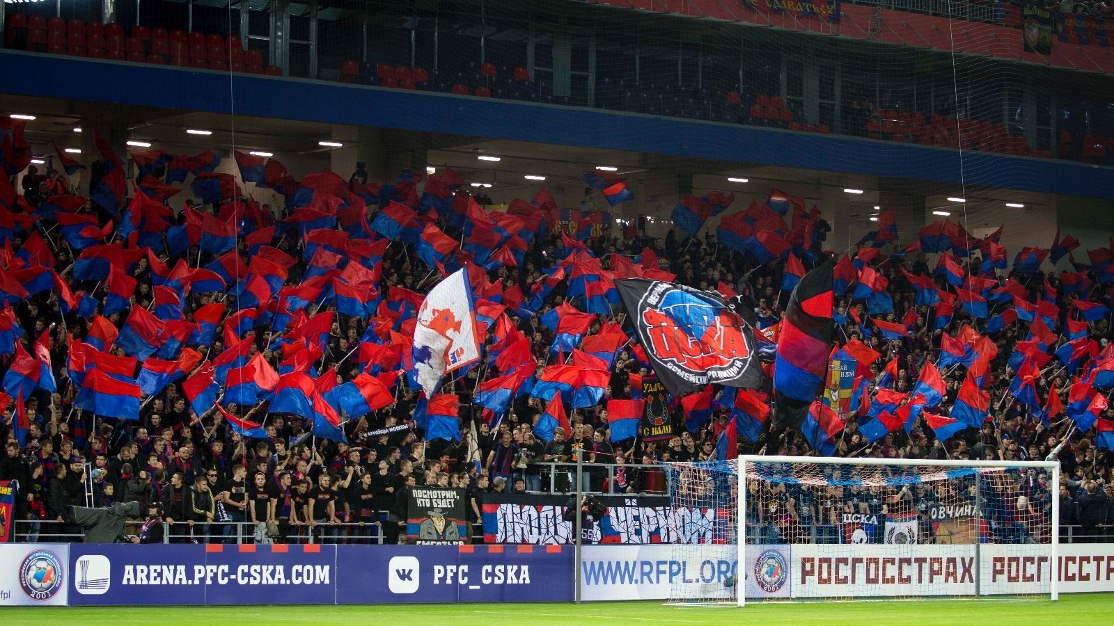 Армейские футболисты победой отметили открытие нового стадиона