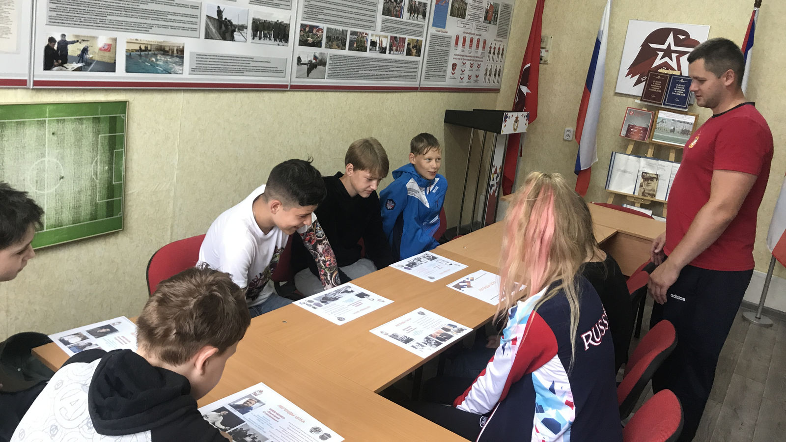Воспитанникам филиала ЦСКА/Смоленск рассказали о легендах армейского спорта