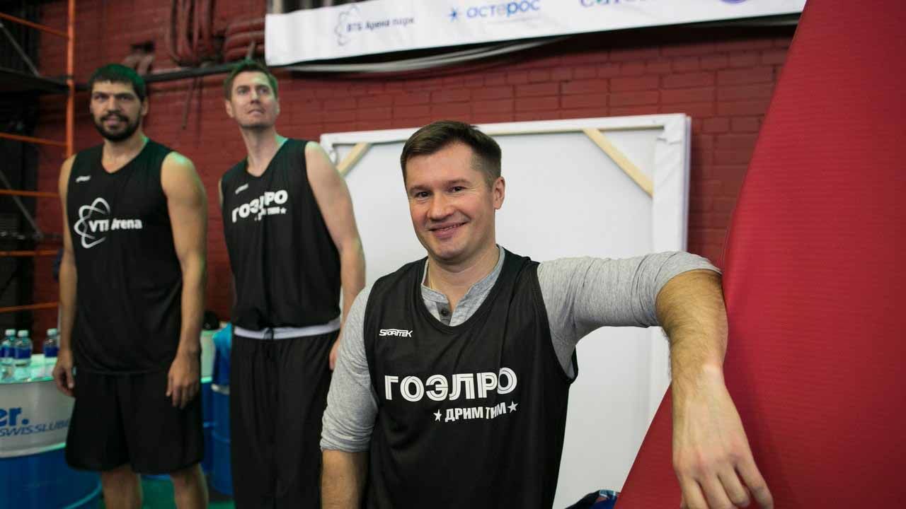 Армейцы Немов и Сильнов сыграли в баскетбол