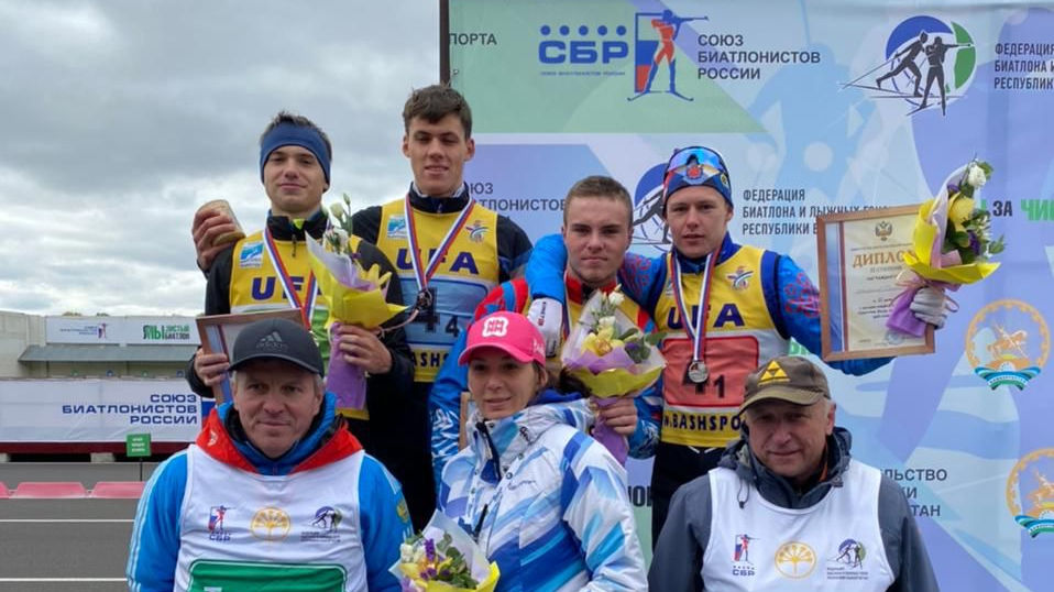 «Серебро» в эстафете на летнем Первенстве России по биатлону завоевал рядовой спортивной роты ЦСКА г. Санкт-Петербург Павел Ляшок