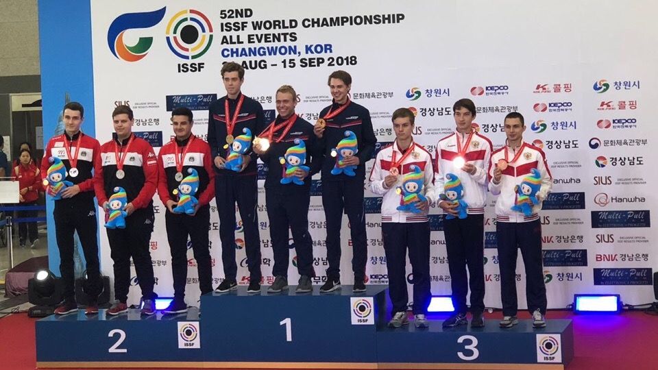 Армейские стрелки Александр Землин и Антон Астахов стали бронзовыми призерами в ските в команде на чемпионате мира в Корее