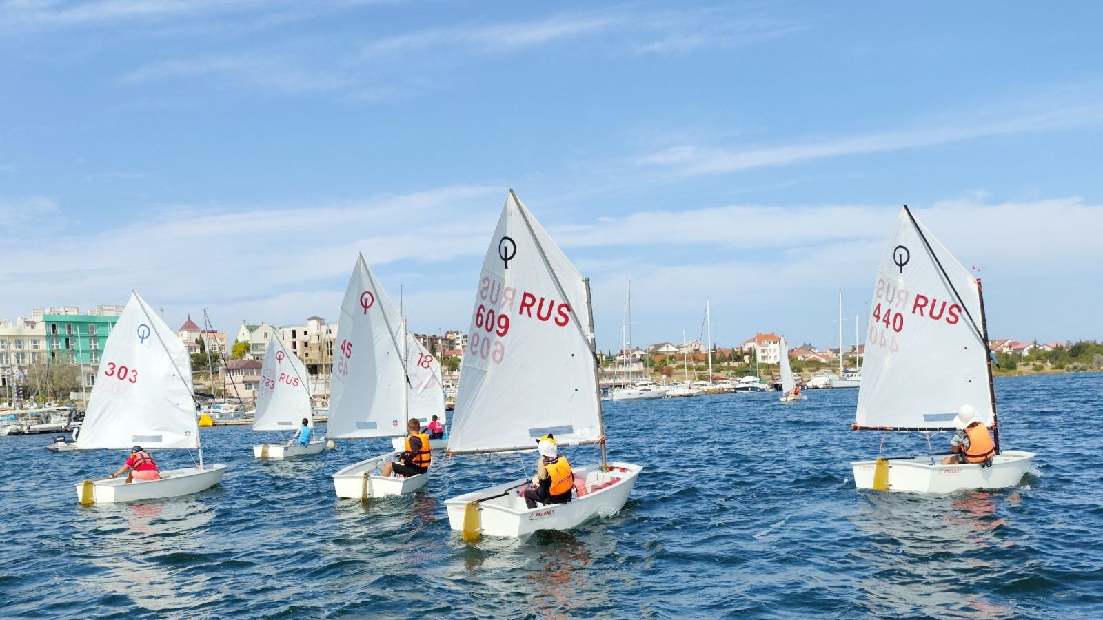 ВОСПИТАННИКИ СПОРТШКОЛЫ ЦСКА/СЕВАСТОПОЛЬ ВЫИГРАЛИ ПЕРЕХОДЯЩИЙ КУБОК ПОБЕДИТЕЛЯ ПАРУСНЫХ СОРЕВНОВАНИЙ