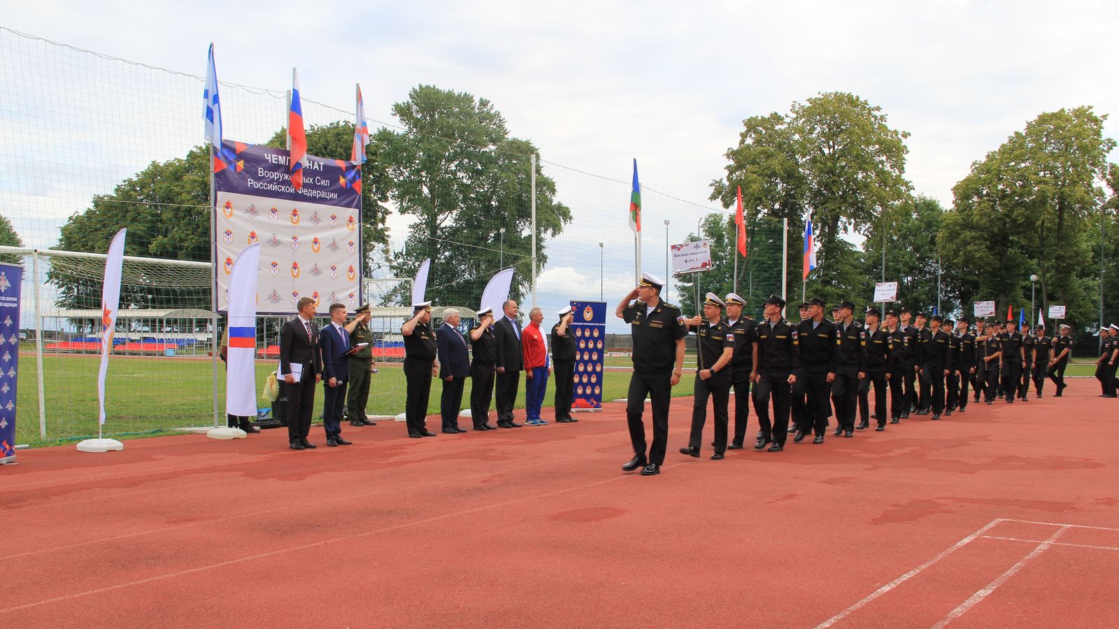 В Кронштадте стартовал чемпионат ВС РФ по гребле на шлюпках и гребно-парусному двоеборью