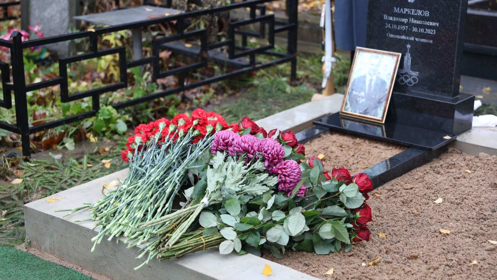 Начальник ЦСКА Артём Громов принял участие в торжественной церемонии открытия памятника Владимиру Маркелову