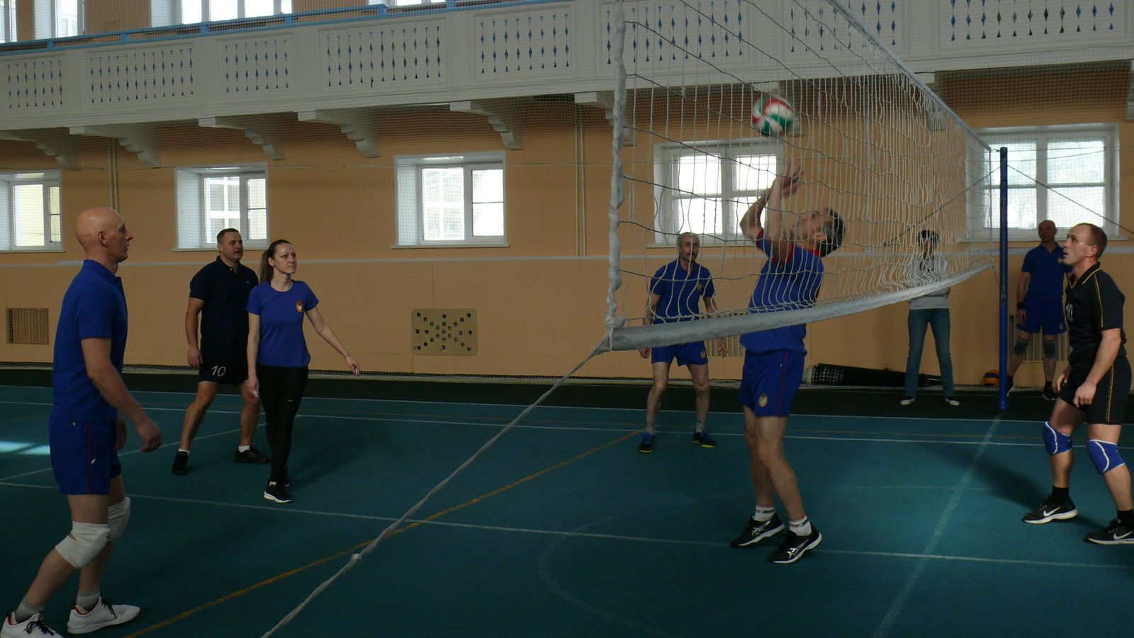 Команда управления филиала ЦСКА/Хабаровск одержада победу в товарищеской встрече по волейболу с командой в/ч 73905