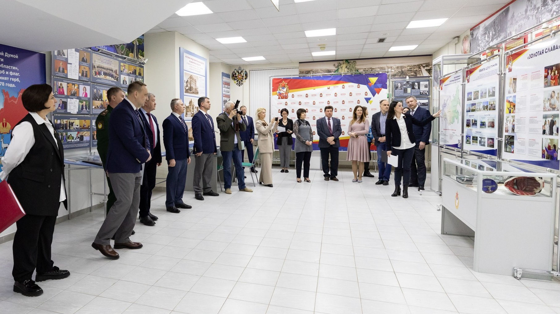 Самарский филиал ЦСКА открыл выставку к 100-летию армейского Клуба в Самарской Губернской Думе