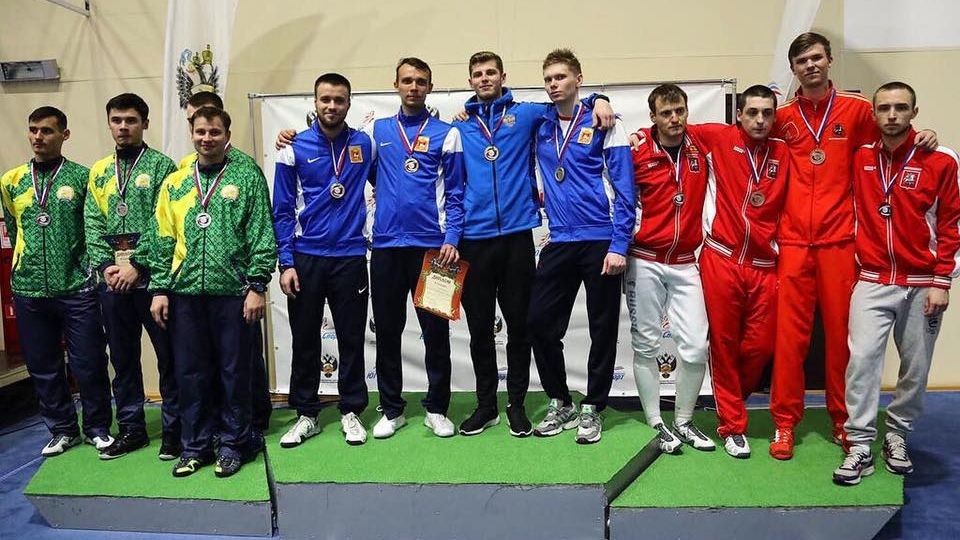 Рапиристы ЦСКА Дмитрий Жеребченко и Григорий Семенюк завоевали командное «золото» чемпионата России по фехтованию в Сочи