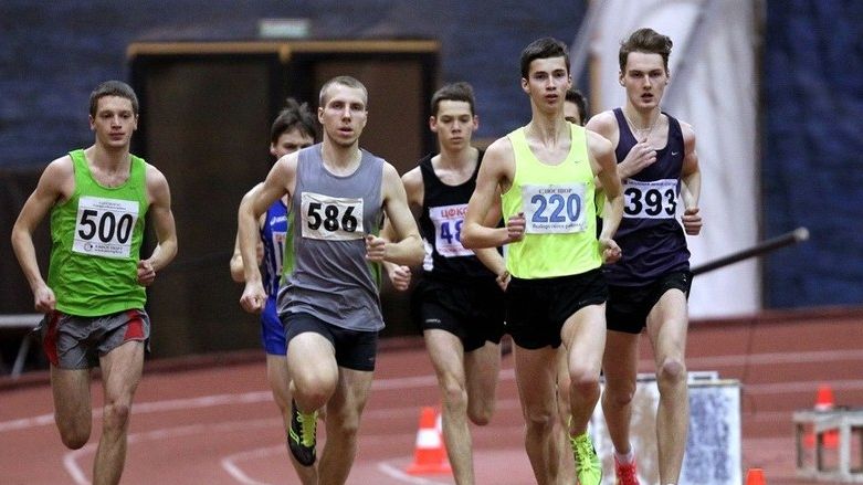 Армейский стайер Владимир Лешонков победитель чемпионата Санкт-Петербурга по легкой атлетике