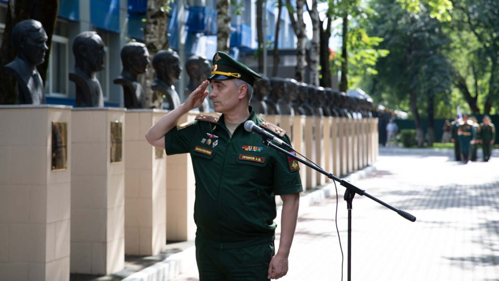 БЮСТ ОЛИМПИЙСКОГО ЧЕМПИОНА АЛЕКСАНДРА ИВАНИЦКОГО ОТКРЫЛИ НА АЛЛЕЕ СЛАВЫ ЦСКА