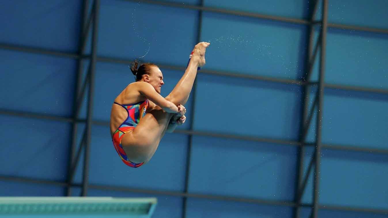 Спортсменка ЦСКА Надежда Бажина — чемпионка Европы в командных соревнованиях по прыжкам в воду