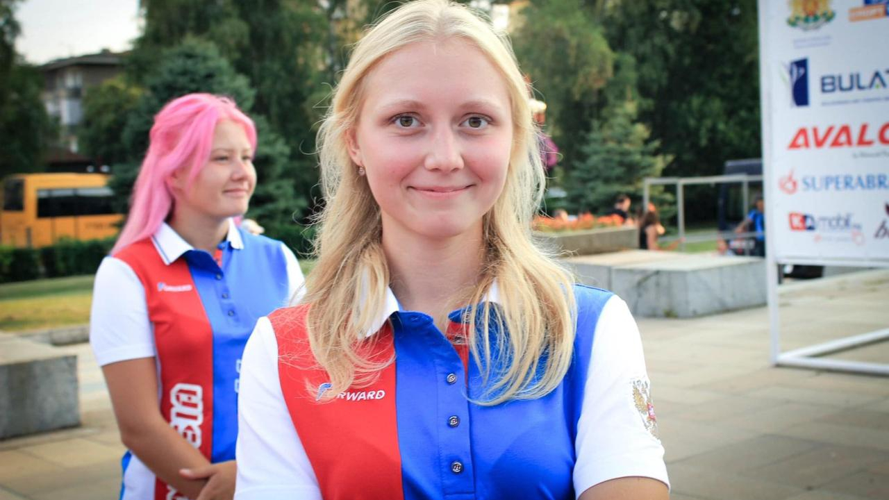 С днем рождения Ксения Фоминых!