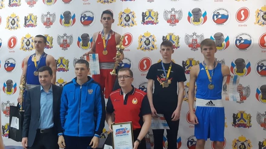 На Кубке мэра Хабаровска по боксу воспитанник СШ (ОРК) ЦСКА (г. Хабаровск) Вадим Трушников занял 1 место и выполнил норматив КМС