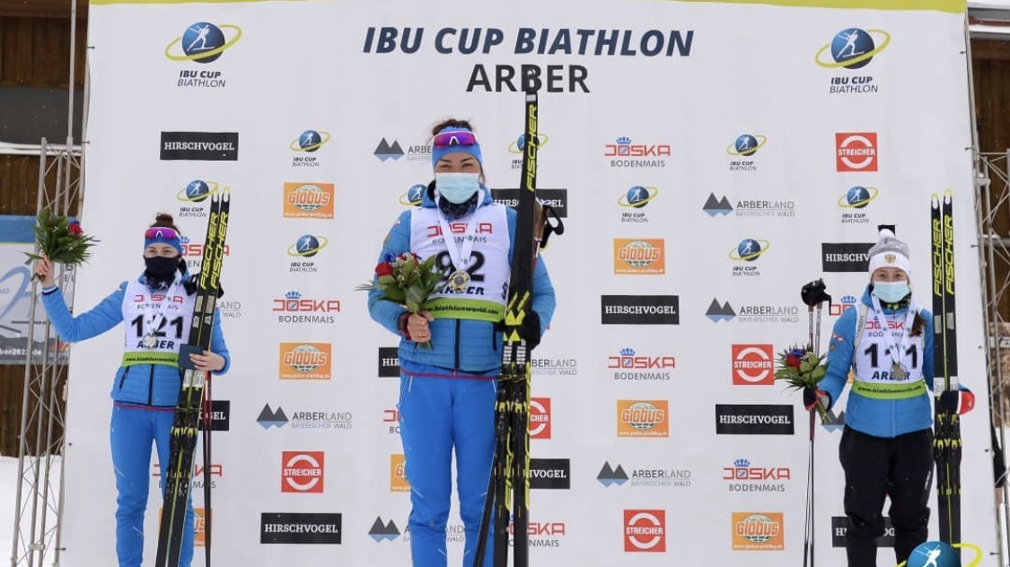 Армейские биатлонистки заняли весь пьедестал почета в спринте на первом этапе Кубка IBU в Германии
