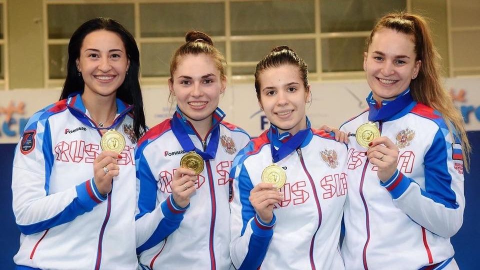 Армейские саблистки первенствовали на этапе Кубка мира в Греции