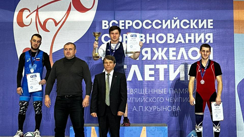 Рядовой спортивной роты ЦСКА г. Севастополь Элкан Гвазава – двукратный победитель Всероссийских соревнований по тяжёлой атлетике памяти А.П. Курынова