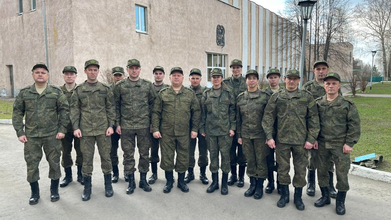 Офицеры и прапорщики структурных подразделений ЦСКА приняли участие в занятиях по огневой подготовке