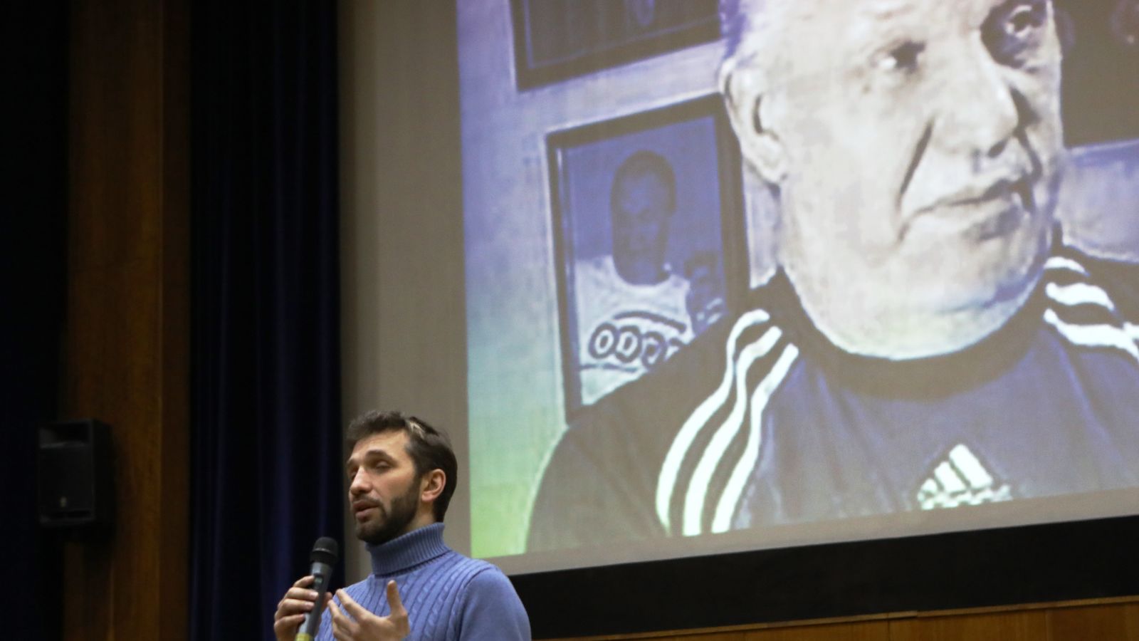 В ЦСКА прошла встреча с семьей легендарного хоккеиста Александра Рагулина