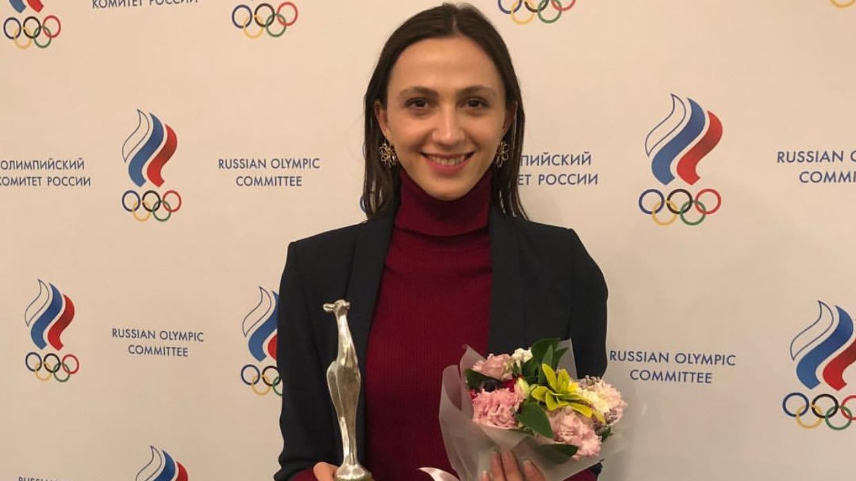 Армейские спортсменки Мария Ласицкене и Дина Аверина получили премию «Серебряная лань»