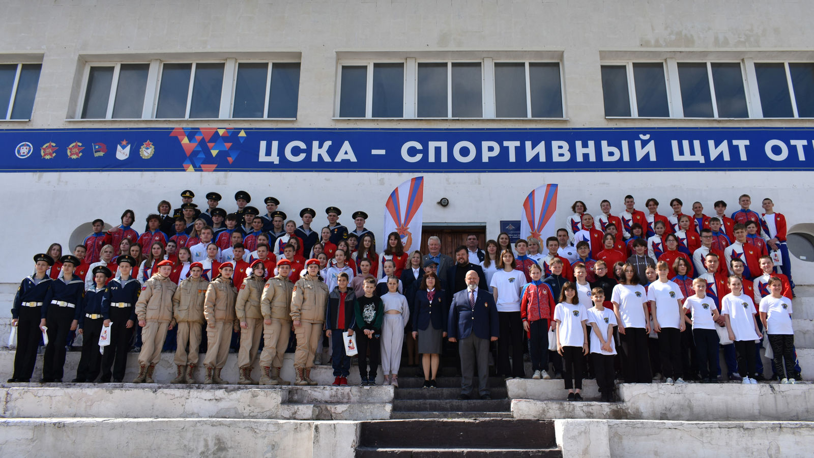 В Севастополе стартовал турнир города по плаванию посвящённый 100-летию ЦСКА