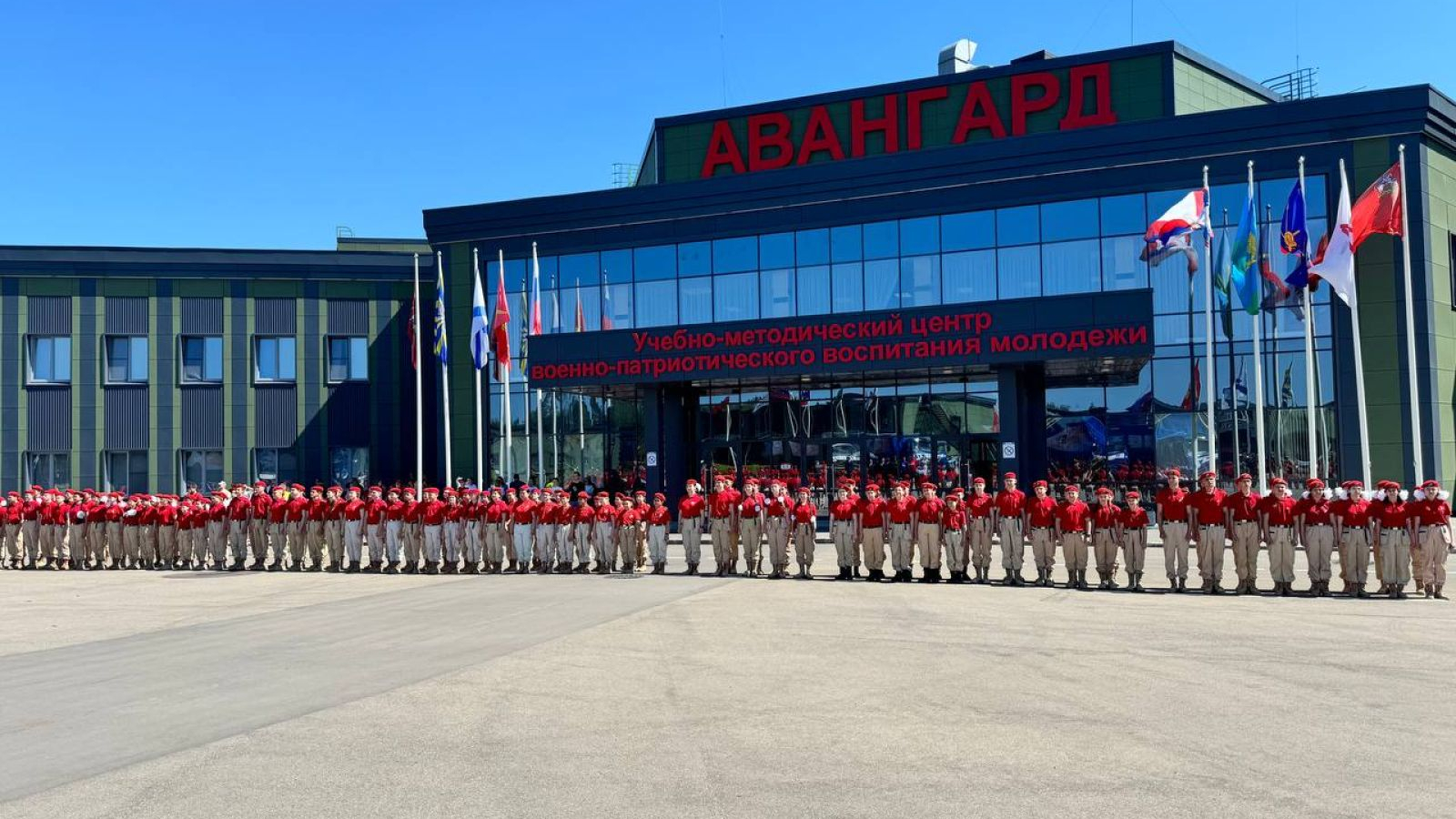 ОТПРАВИЛИ КОЛОННУ ПОМОЩИ ДЛЯ НОВЫХ ТЕРРИТОРИЙ И ВОЕННОСЛУЖАЩИХ