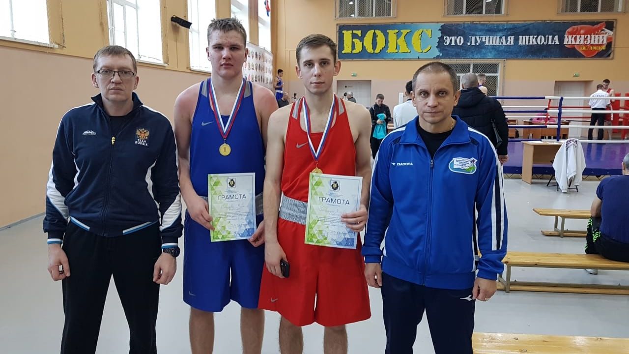 На VIII Универсиаде студентов вузов Хабаровского края и ЕАО по боксу воспитанники СШ (ОРК) ЦСКА (г. Хабаровск) завоевали два «золота»