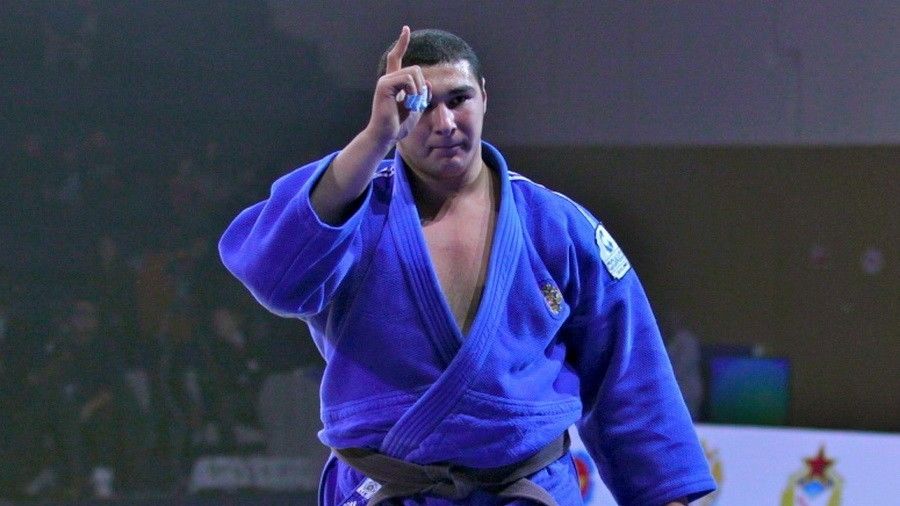 Армейский дзюдоист Руслан Шахбазов завоевал серебряную награду на этапе Гран-при в Баку