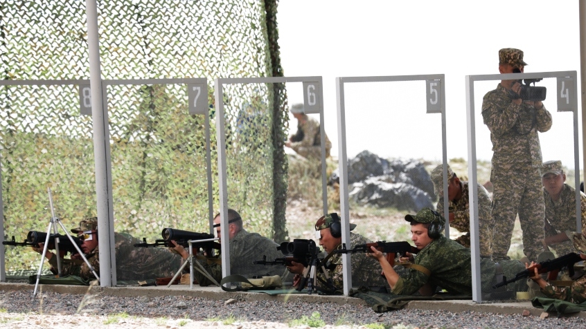 Российские военнослужащие стали победителями в общекомандном зачёте по офицерскому троеборью на чемпионате дружественных армий государств – участников СНГ