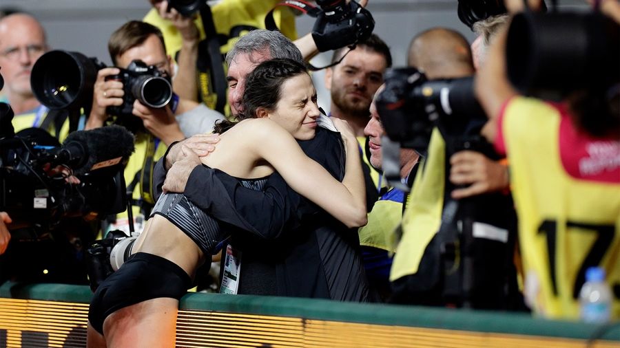 Легкоатлеты ЦСКА Мария Ласицкене и Илья Иванюк – лучшие прыгуны в высоту 2020 года по версии Track & Field