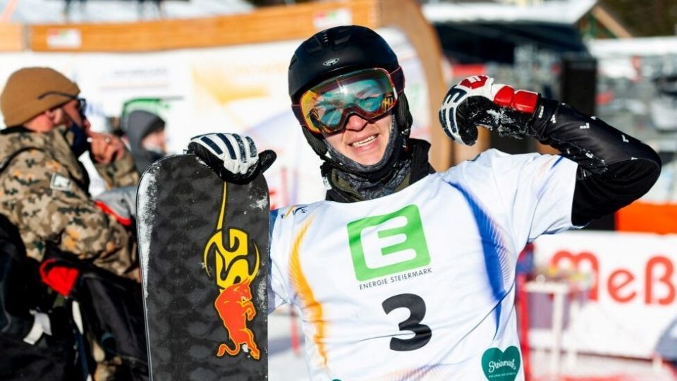 Армеец Дмитрий Логинов – двукратный победитель чемпионата мира по сноуборду среди юниоров 2020 года