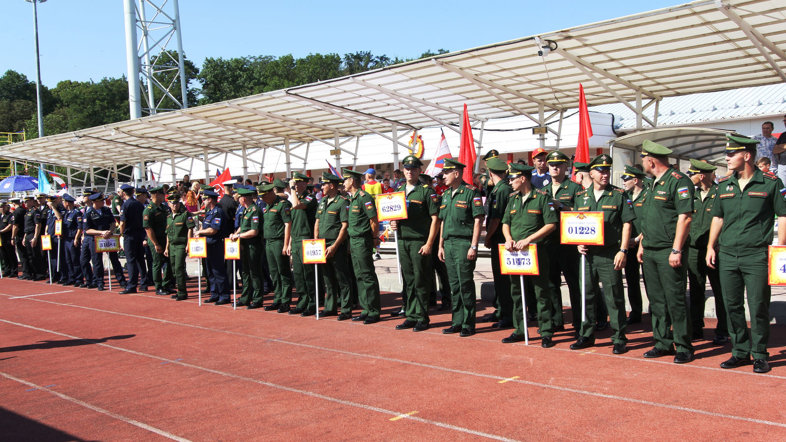 Чемпионат ЮВО по летнему офицерскому троеборью в Ростове-на-Дону