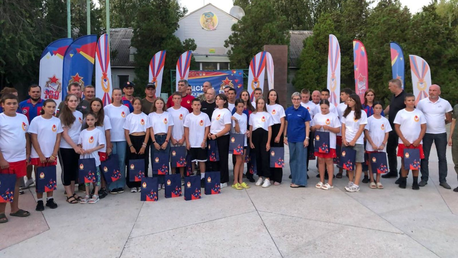 ЦСКА ПРОВЕЛ СПОРТИВНУЮ СМЕНУ ДЛЯ ДЕТЕЙ ИЗ МАРИУПОЛЯ И ТЕРПЕНЬЯ